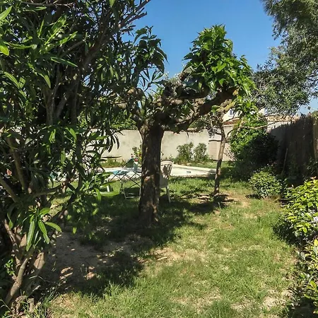 Holiday home 3 Bedroom Stunning In Lez Enserune *