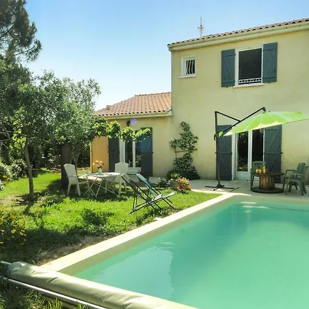 3 Bedroom Stunning In Lez Enserune Holiday home *